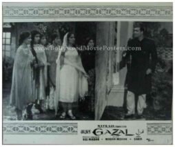 gazal-1964-meena-kumari-sunil-dutt-old-bollywood-movie-stills-photos-10.jpg