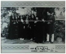gazal-1964-meena-kumari-sunil-dutt-old-bollywood-movie-stills-photos-16.jpg