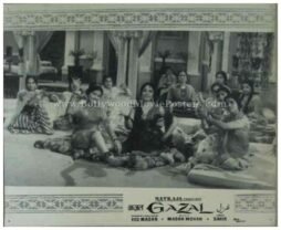 gazal-1964-meena-kumari-sunil-dutt-old-bollywood-movie-stills-photos-17.jpg